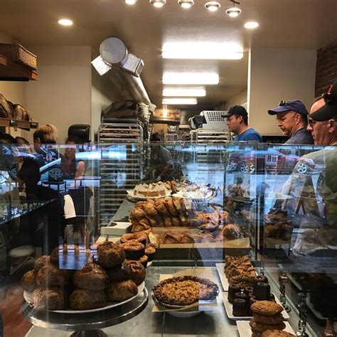 Bakery berkeley. Established in 2017. Chef Sam and Wenter dated for 9 months before starting the bakery officially in April 2017 with just the Mochi Muffin® - it was a 2 man show for the first 8 months, doing everything themselves from baking, dishwashing, delivering, invoicing, everything! The bakery quickly grew to a team of 18+ full timers servicing over 60+ … 