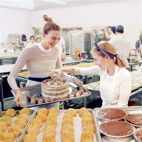 Baking classes nyc. Pastry and baking classes in NYC are held on Saturdays lasting 2 hours per class with the option of either the 11am or 3pm time slot. And in case if you're wondering, yes you can take home everything you bake. Appropriate for all ages and levels of expertise, ... 