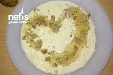 Bal Kaymak Ceviz (Van Kahvaltısından Enfes Üçlü). 