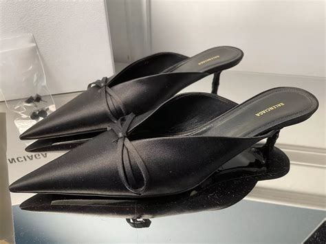 Balenciaga Knife Pump - 4 For Sale on 1stDibs