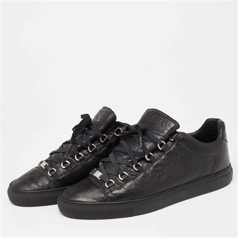 Balenciaga Leather Shoes: The Epitome of Luxury Footwear