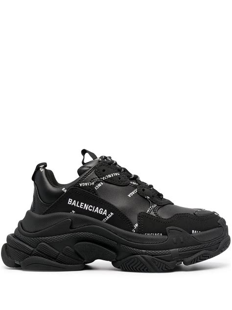 Balenciaga Low Top Sneakers: The Epitome of Style and Comfort