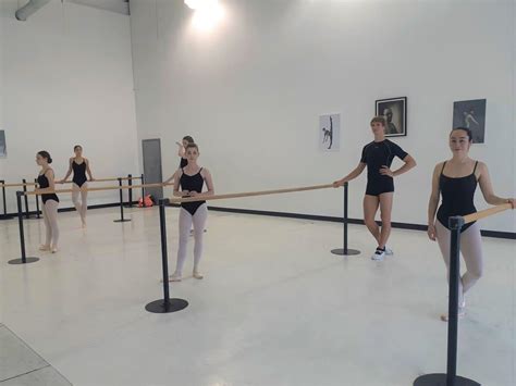 Ballet classes laval.  Our program is designed for all levels, ranging from pre-b...