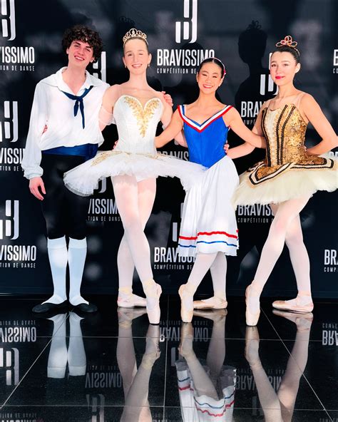 Ballet divertimento facebook.  1,895 likes · 63 talking about this.  Des profess...