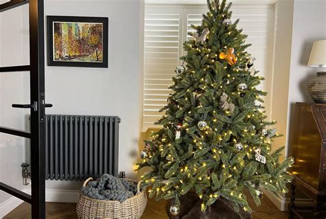 Balsam hill reviews. At Balsam Hill ® we strive to provide our customers the very best products and customer service experience. Balsam Hill reviews are extremely important to us. We would like to know how we are doing and welcome you to provide a review of the Balsam Hill customer service team, a Balsam Hill Christmas tree review, or any … 