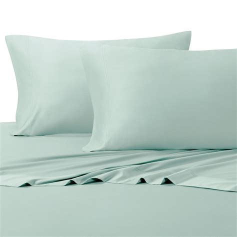 Bamboo sheets review. Quince Bamboo Sheet Set. $90 at quince.com. This set was created using viscose derived from organic bamboo. With a flat sheet, fitted sheet and two pillowcases, you'd be forgiven for mistaking ... 