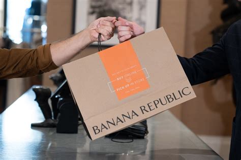 Banana Republic opens new flagship store in Downtown SF