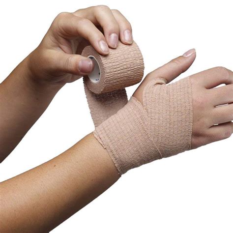 Bandade - In most cases, the allergic reaction will start to go away soon after taking off the bandage. But there are things you can do to help relieve the itchiness and make the rash go away more quickly ...