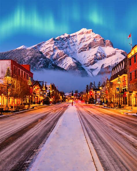 Banff winter. Visiting during Banff’s winter season will show you a sparkling, icy, snow-dusted side of the Canadian Rockies – all with fewer crowds and cheaper prices! Here’s … 