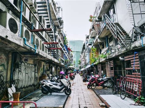 Bangkok alley. Actually Rambuttri Road consists of two parts; Rambuttri Alley and Soi Rambuttri. Rambuttri Alley runs almost completely parallel to Khao San Road and Soi Rambuttri can be reached by … 