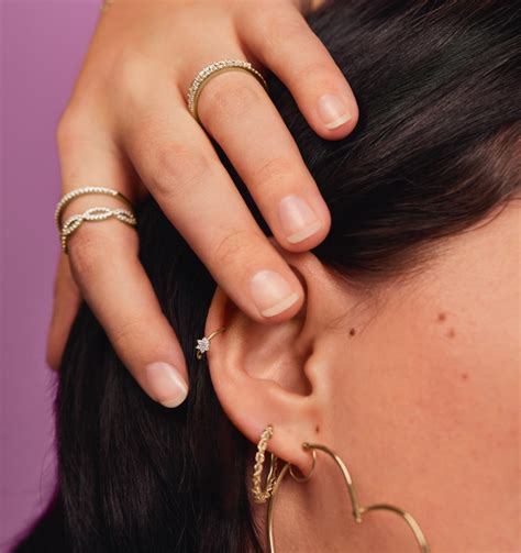 Banter piercing. When it comes to ear piercings, the options are endless. From the classic lobe piercing to more unique and daring placements, there is a style to suit every individual’s taste and ... 