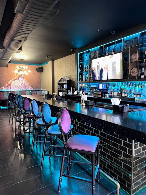 Bar Biz Restaurant & Lounge, Elmont 784 Elmont Rd Menu.