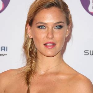 Bar Refaeli Seksエロ動画.