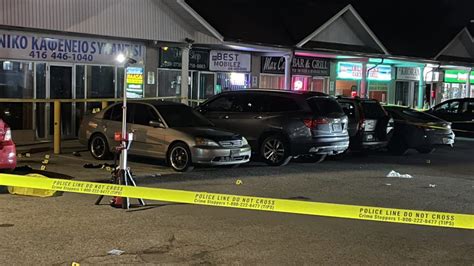 Bar fight leads to double shooting at Scarborough plaza; Man in custody