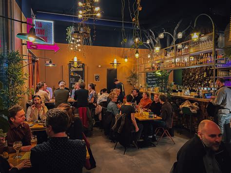 Bar in de buurt van CS