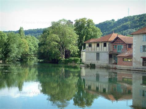 Bar-sur-Aube à Les-Croutes