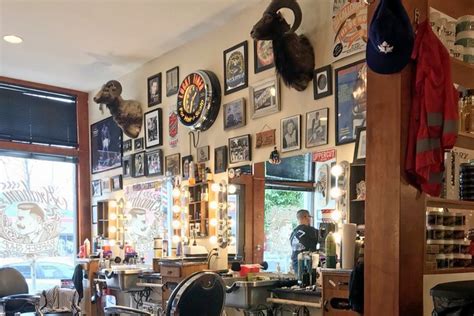 Barber shop pittsburgh. Mar 26, 2022 ... If you want a fresh cut and to get your finger on the pulse of Pittsburgh, Bat's Barber Shop is the place to be. Rich Walsh headed down to ... 