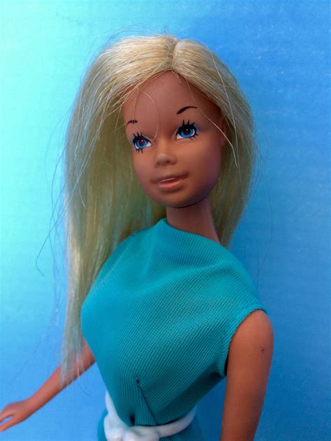 Barbie three six. Jun 5, 2023 · 6ar6ie6 (Barbie Three Six) also known as Avery Pongracz is an Australian boxer and TikTok influencer. She was born on December 19, 2001, in Bentleigh, Australia. Pongracz is best known for... 