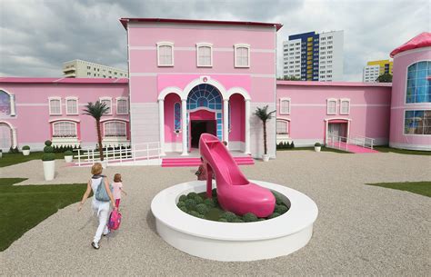 Barbie world. Things To Know About Barbie world. 