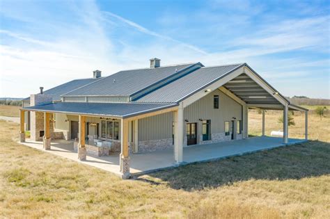 Barndominium for sale houston. 7698 Fm 359 Rd, Brookshire, TX 77423. $899,000. 2,000 sq. ft. 2 Bedrooms. 1 Bathroom. 2-4 Garages. 1 Workshop. => Looking for a custom Barndominium floor plan? Click here to fill out our form, a member of our team will be in touch. 