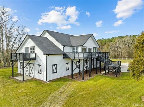 Find barndominiums for sale in North Carolina including barndominium land packages, modern barndos, luxury barndominium homes, and pole barn houses on acreage.. 