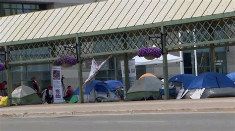 Barrie council to vote on motion advocates warn would create barriers for homeless