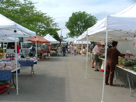 View the Barrington Farmers Market in Barrington, IL and get shopping. Find the address, contact information, hours, and more about the Barrington Farmers Market as well as all other farmers markets in Barrington, Illinois. Get out today and check out local produce and crafts in your community.. 