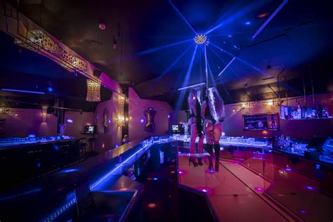 Finde die besten Nachtclubs in der Nähe! Die meisten Bewertungen und Empfehlungen für Nachtclubs im Netz findest du bei uns. 