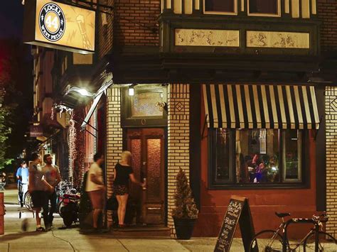 Bars in philadelphia. 8. Rittenhouse Square and Rittenhouse Row. The toniest zip code in Philadelphia beckons travelers and locals alike with an array of stellar restaurants, happy hour spots, and shopping galore. Hit ... 
