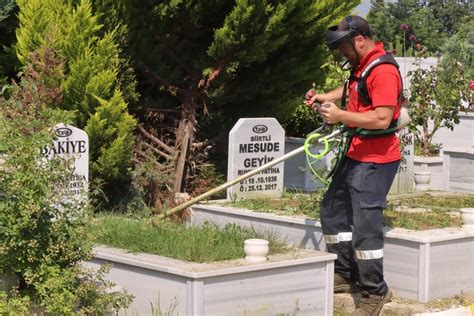 Bartın Belediyesi MEZARLIKLARDA KURBAN BAYRAMI. 