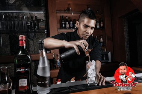 Bartender Responsibilities: What They are and How Best to …