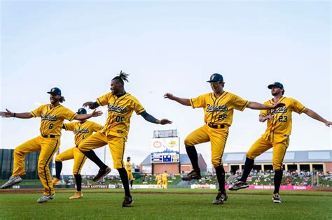 Baseball’s wildest show, Savannah Bananas, descending on San Jose