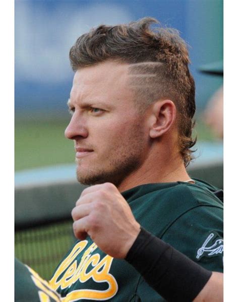 Baseball mullet fade. Oct 16, 2022 · 7. Baseball Haircut – High Upper Front Pomp with Duck Tail Style. Source. The ducktail style is something that we can often see among baseball players. While getting it, you may try going for a high upper front pomp as well. 8. Baseball Haircut – Hockey Hair with Bouncy Tail Mullet Hairstyle. Source. 