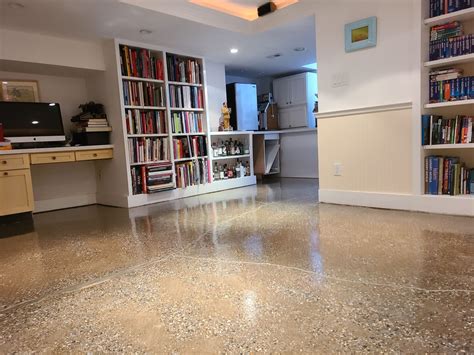 Basement floor epoxy. There are three types of epoxy that are commonly used for basement flooring: solvent-based, water-based, and 100% solid epoxy. A. Solvent-based Epoxy. Solvent-based … 