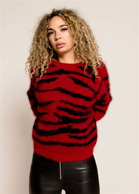 Bash paris. Milo Cropped Breton Stripe Wool-Cotton Sweater. $315 $420 | Save $105 (25% OFF) Sale. Designer. Shop ba&sh Women on The Bay. Shop our collection of Women online and get FREE shipping for all orders that meet the minimum spend threshold. 