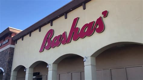 Bashas’ Eagar, AZ. See the normal opening and 