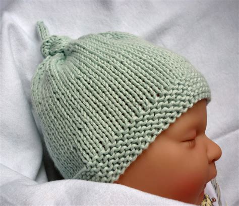 Basic Knitted Baby Hat AllFreeKnitting.com