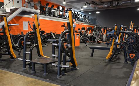 Basic-Fit Gym Basic-Fit Amsterdam Osdorp Pieter Calandlaan