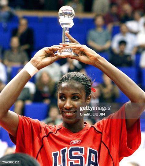Basketball Player Lisa Leslie Nude