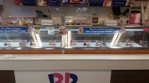 Baskin Robbins: East Ridge, East Ridge, Tennessee. 321 likes · 452 were here. Baskin-Robbins ice cream. Home of delicious cones, shakes, treats, cakes, pies, and more!. 