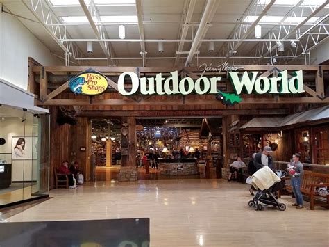 Basspro gurnee. Bass Pro Shops®/Cabela's® Boating Center is more than just a boat dealer—we’re here to help make all your boating and off-roading dreams come true. Whether you’re shopping for a new boat or ATV, looking for parts or service, want to stock up on gear or just want advice, we have you covered. In addition, we’re also here for your ... 