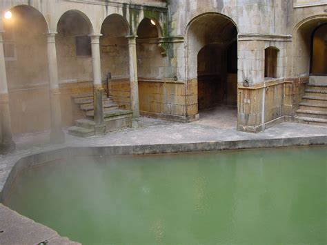 Bath Walking Tours: Bizarre Bath - Unique Travel Experiences