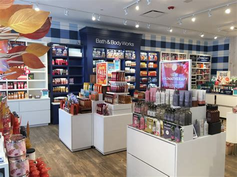 Bath and body works la crosse. Things To Know About Bath and body works la crosse. 