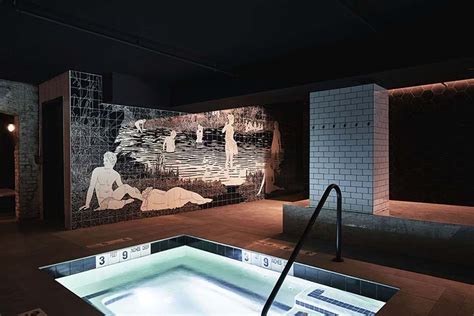 Bathhouse williamsburg. Fans of the Williamsburg original know BATHHOUSE as the 6,500-square-foot oasis of thermal pools and saunas housed in the basement of a 1930’s brick factory. The Flatiron space, however, takes a ... 