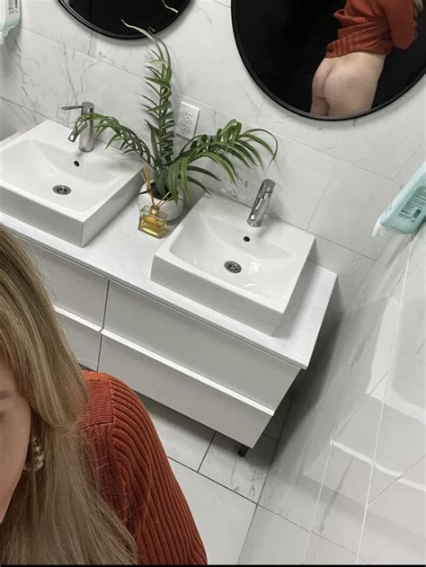 Bathroom Bbc Onlyfans Leak