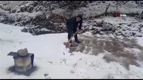 Batman'da kardan kapanan 2 köy yolu ulaşıma açıldı - Son Dakika Haberleri