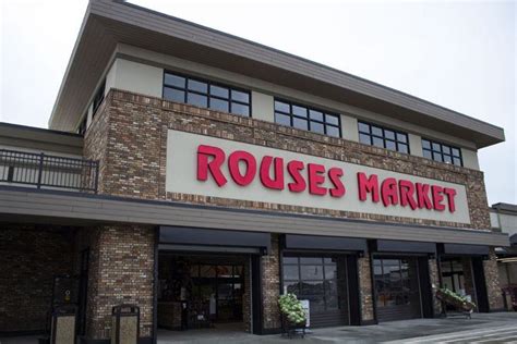 Baton rouge grocery stores. Specialties: Founded in 1960, Rouses Markets is proud to be a third-generation family owned & operated grocery store in Baton Rouge, Louisiana. Rouses Markets is a one-stop-shop for all your grocery needs, providing fresh, local, and high quality produce, meats, seafood, dairy products, and pantry items. We also offer Cajun … 