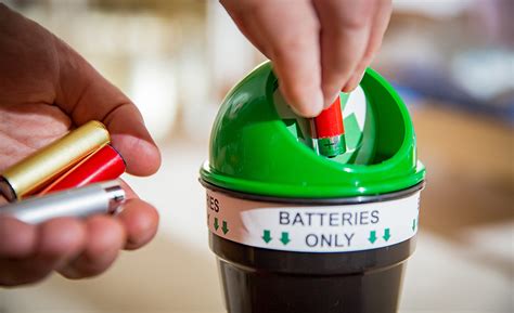 Battery disposal home depot. Feb 3, 2021 ... Home Depot has partnered with Call2Recycle, a non-profit battery recycling program. You can recycle rechargeable batteries free by placing them ... 