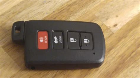 How to Open Your 2005 Toyota Camry Key Fob & Cha