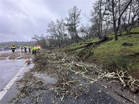Bay Area storm updates: Tree blocks lanes on I-280